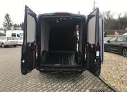 Ford Transit 9