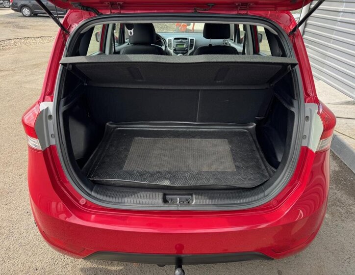 Hyundai ix20 MPV 1,4 l 66 kw