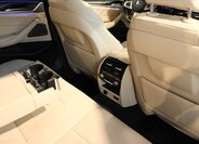 BMW Řada 5 Kombi 3,0 l 210 kw