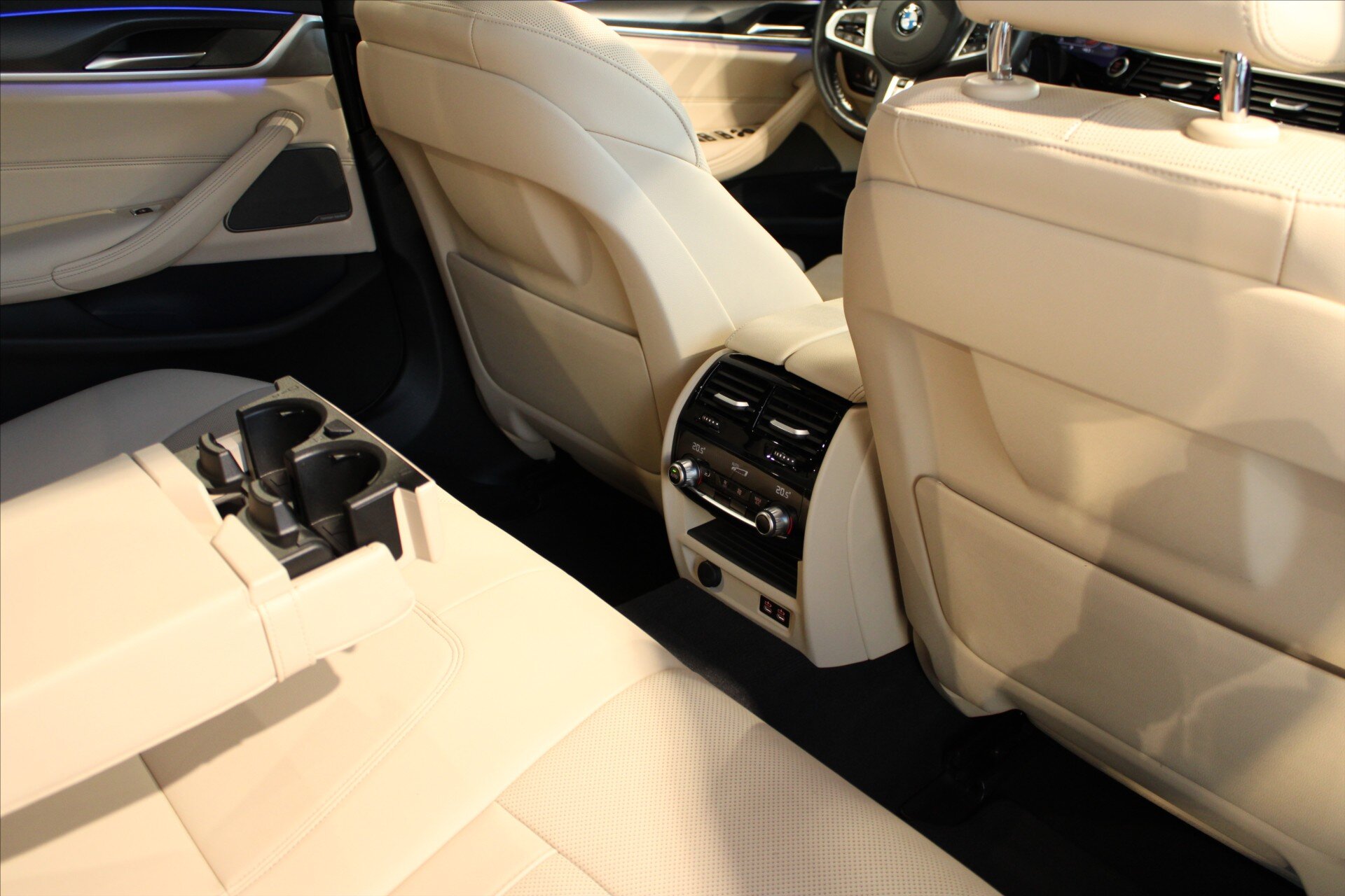 BMW Řada 5 Kombi 3,0 l 210 kw