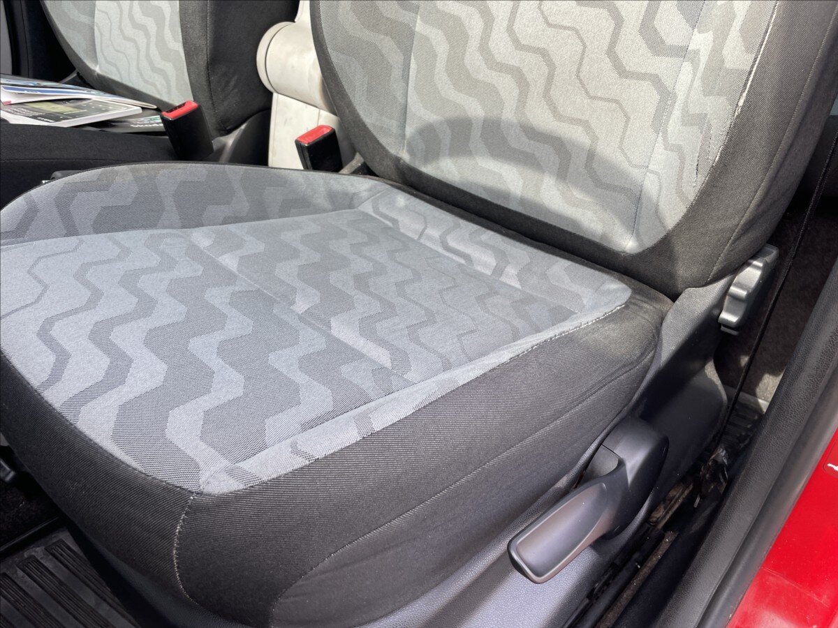 Škoda Roomster Kombi 1,4 l 63 kw