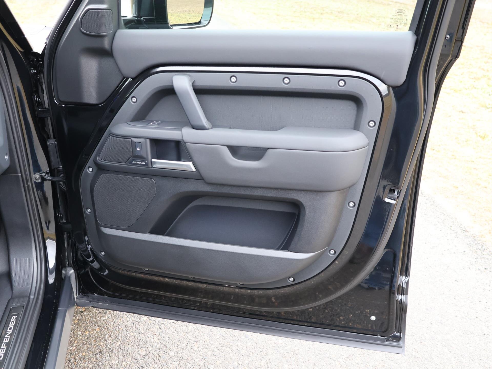 Land Rover Defender SUV / Terénní 5,0 l 313 kw