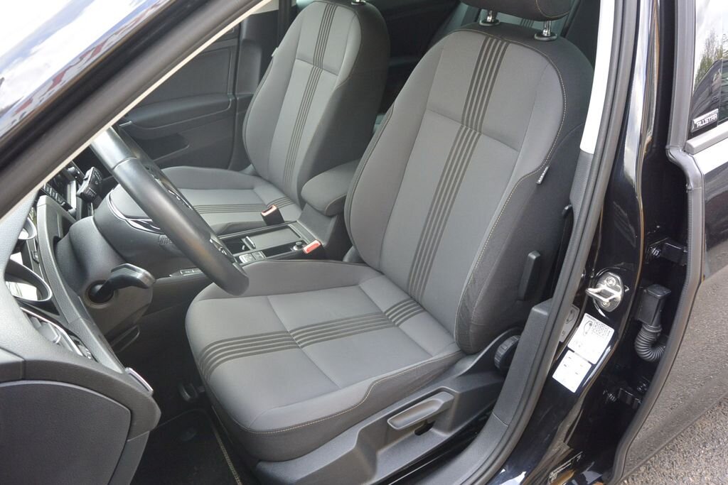 Volkswagen Golf Hatchback 1,2 l 63 kw