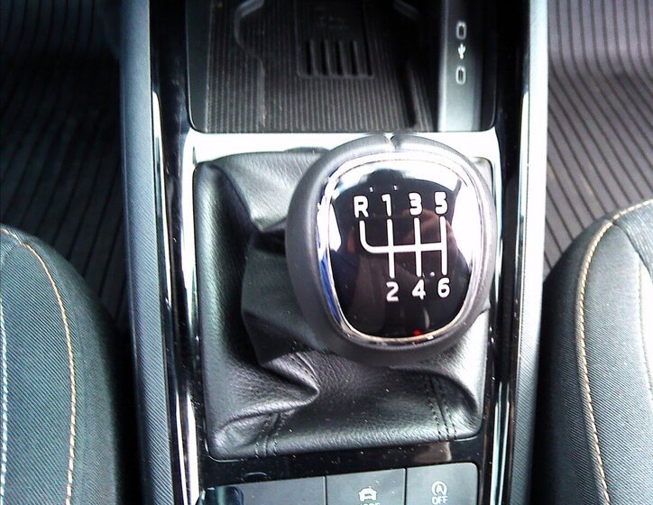 Škoda Kamiq SUV / Terénní 1,5 l 110 kw