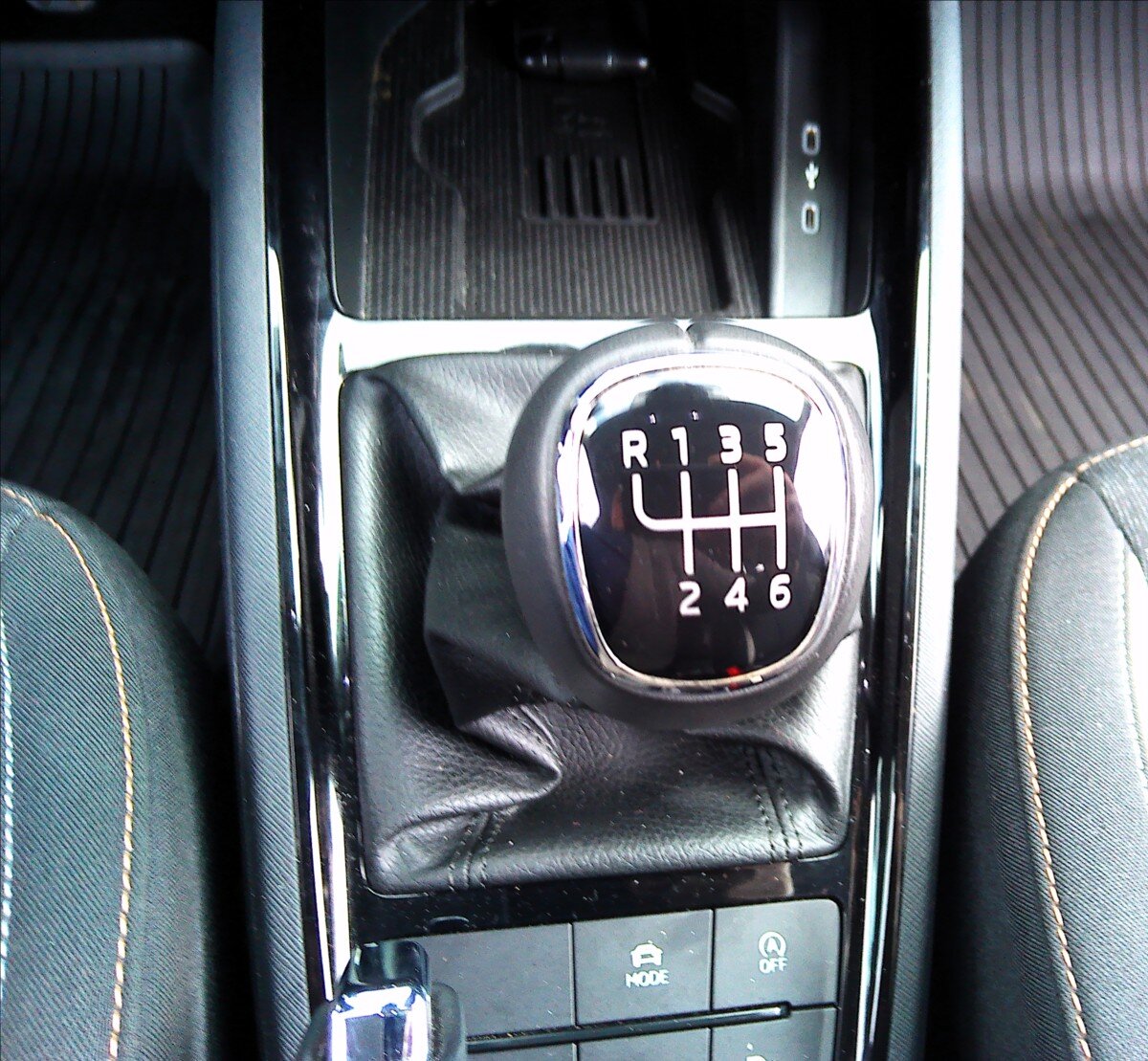 Škoda Kamiq SUV / Terénní 1,5 l 110 kw