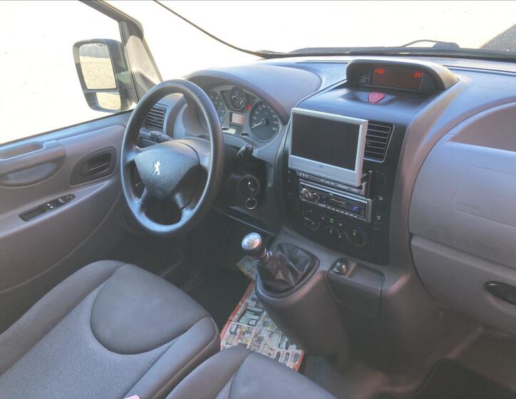 Peugeot Expert 16