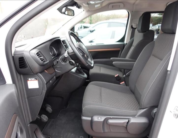 Toyota ProAce Verso 10