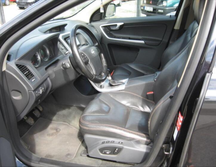 Volvo XC60 7