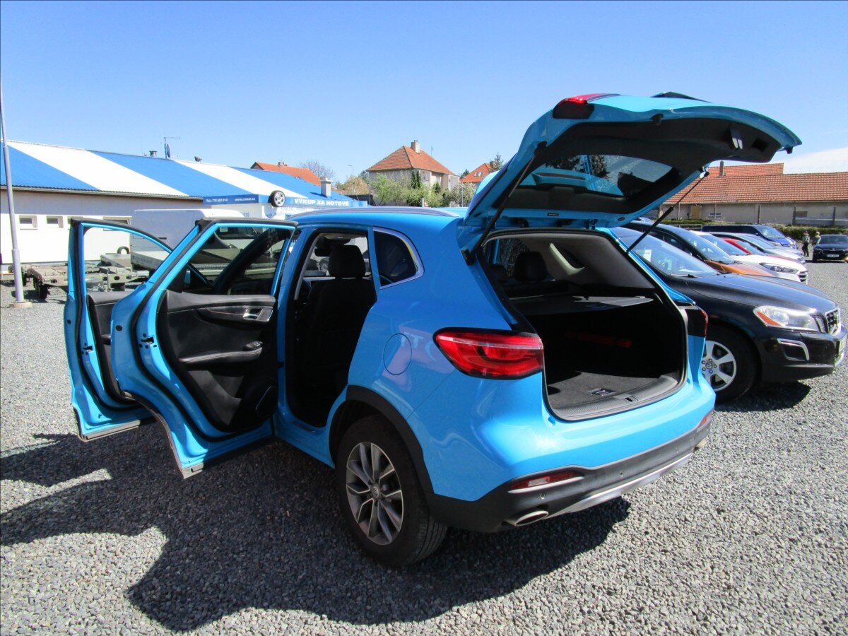 MG HS Hatchback 1,5 l 119 kw