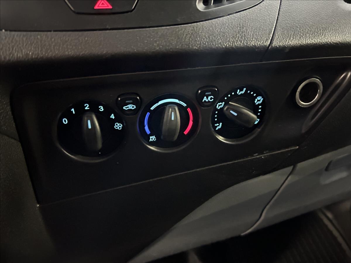 Ford Transit Custom Skříň 2,2 l 74 kw