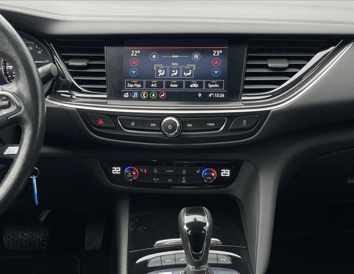 Opel Insignia Liftback 2,0 l 147 kw