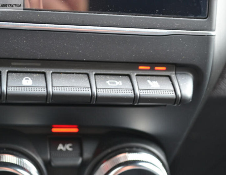 Renault Clio Hatchback 999,0 67 kw