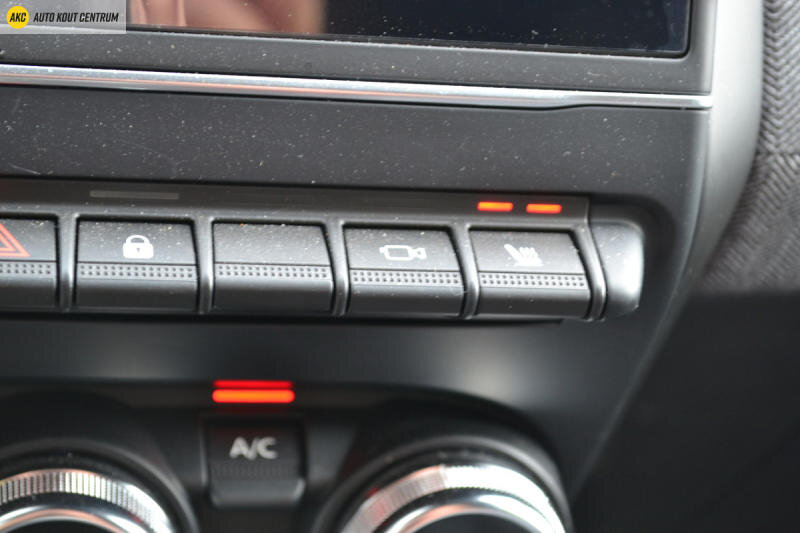 Renault Clio Hatchback 999,0 67 kw