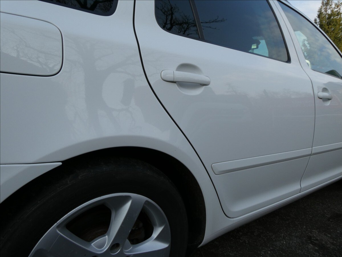 Škoda Octavia Kombi 2,0 l 103 kw