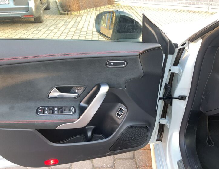 Mercedes-Benz CLA 22