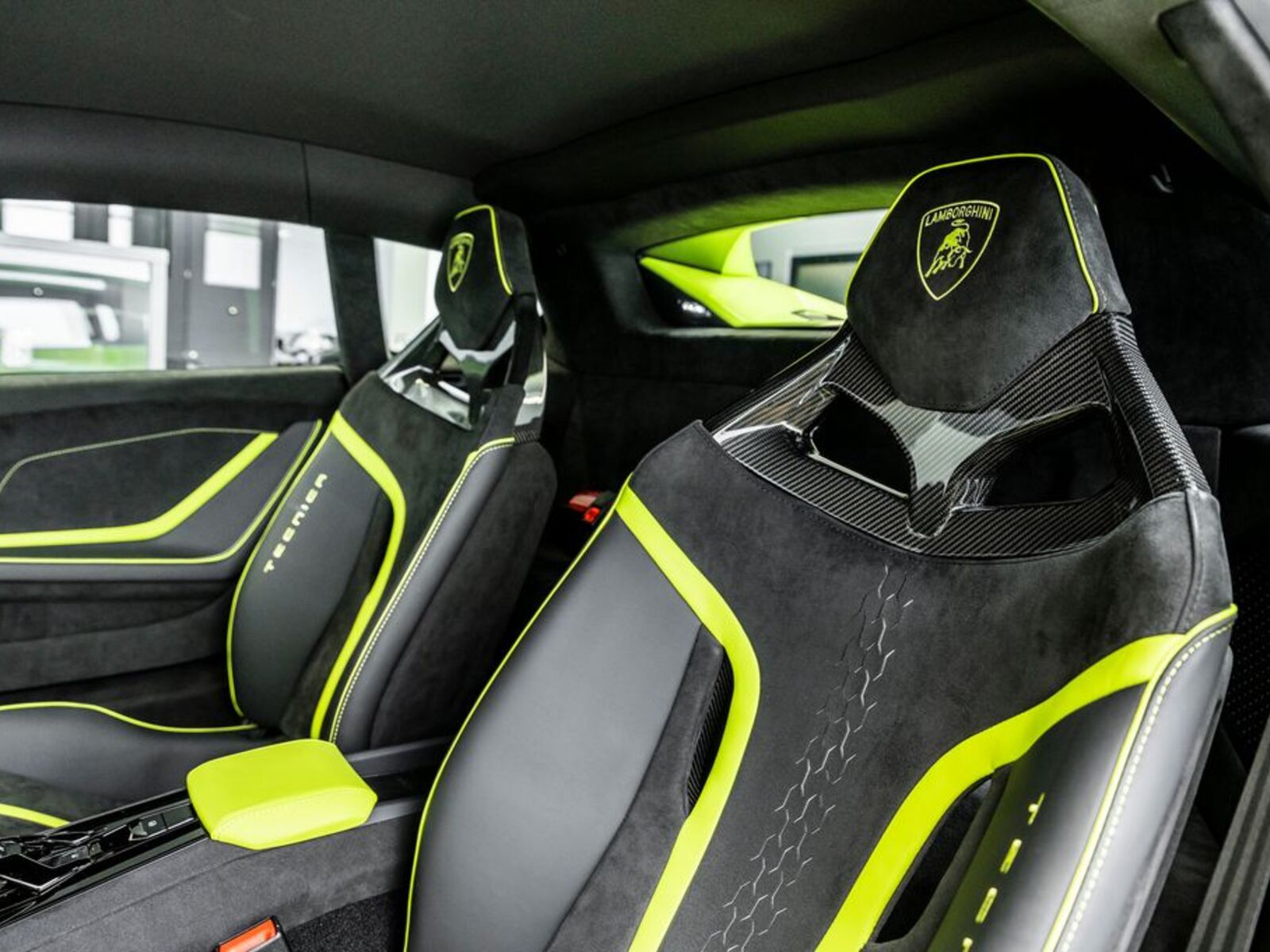 Lamborghini Huracán 7