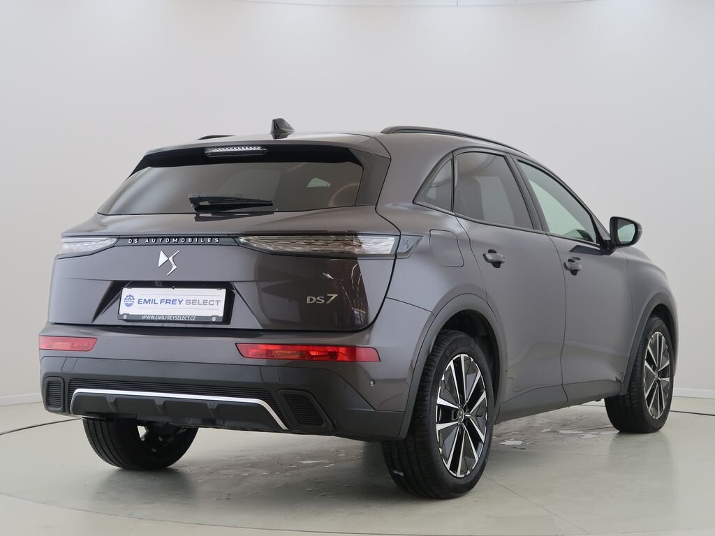 DS Automobiles DS7 Crossback SUV / Terénní 1,5 l 96 kw