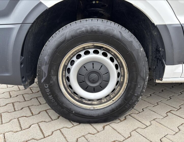 Volkswagen Crafter Skříň 2,0 l 103 kw