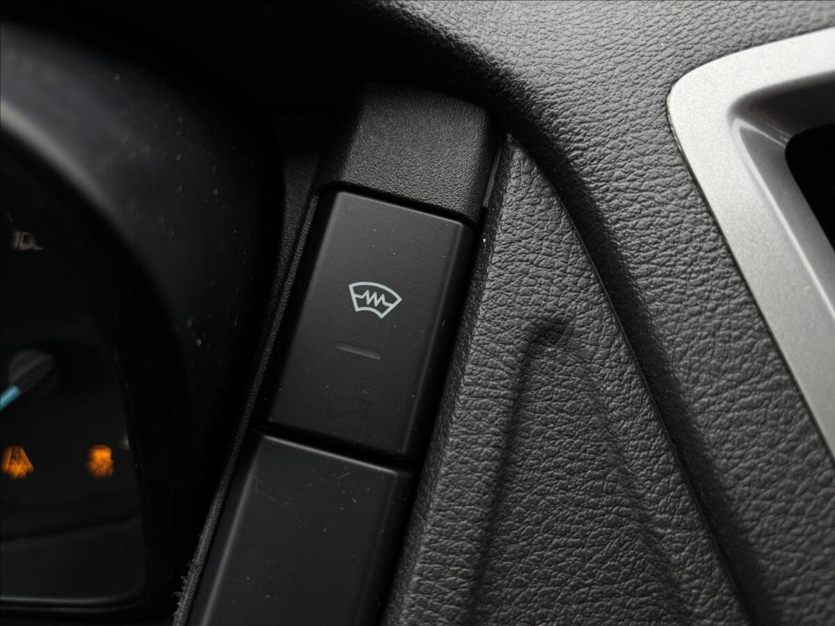 Ford Transit Valník 2,0 l 96 kw