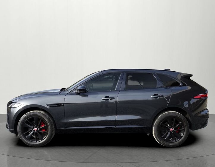 Jaguar F-Pace 2