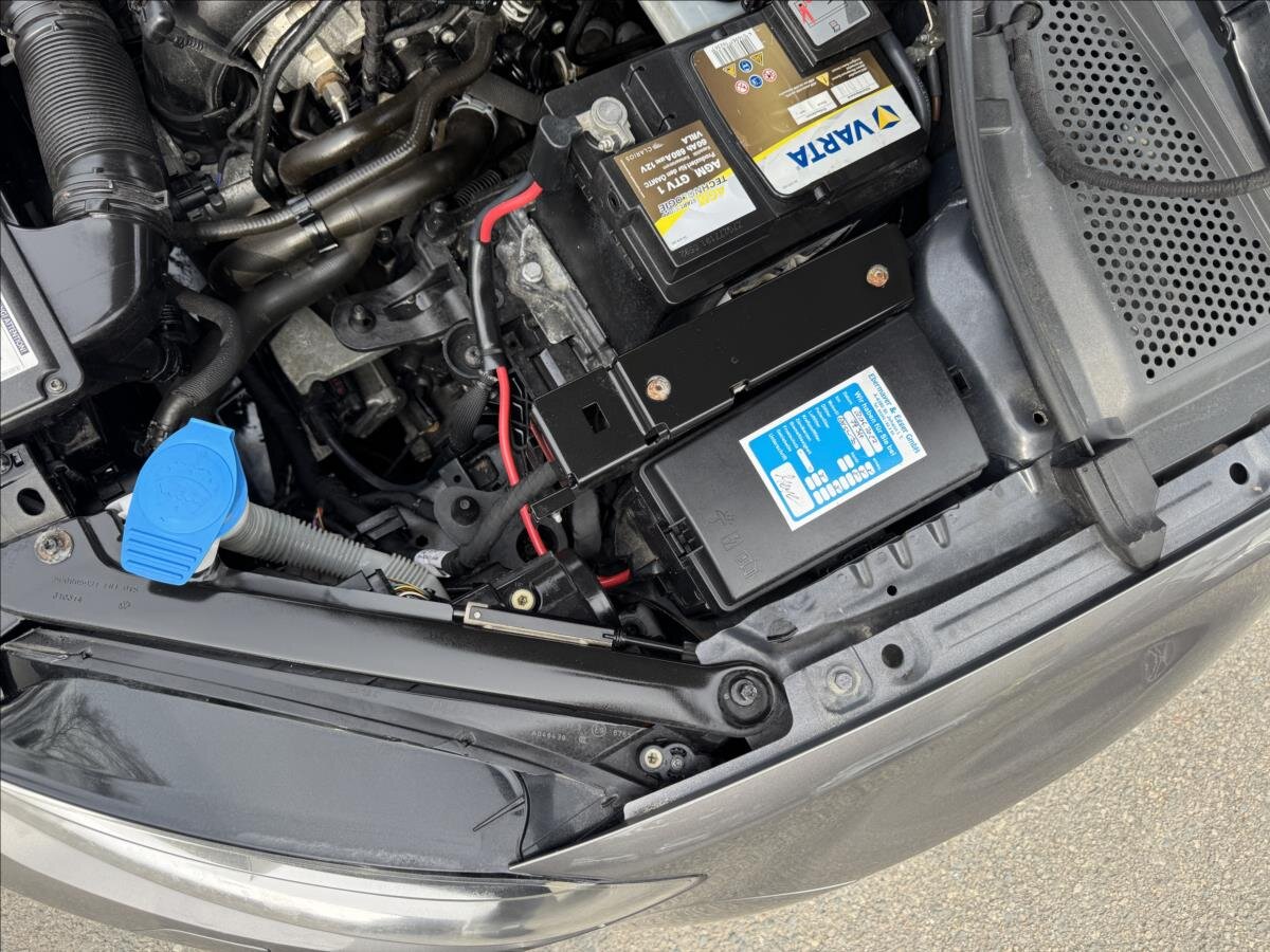 Volkswagen Golf Hatchback 1,2 l 63 kw