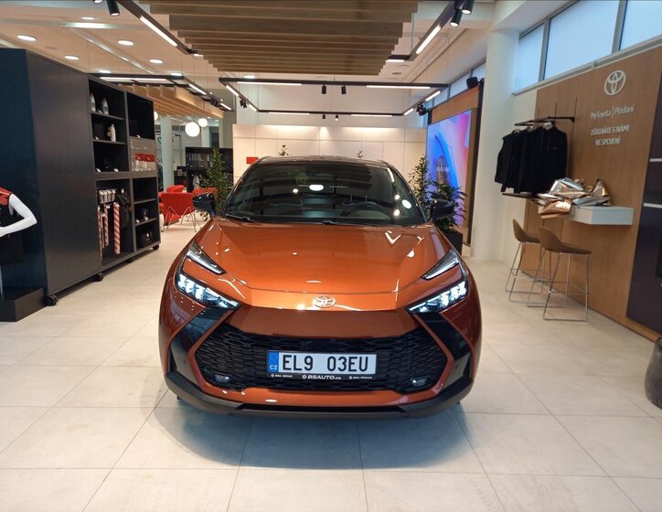Toyota C-HR Hatchback 2,0 l 112 kw