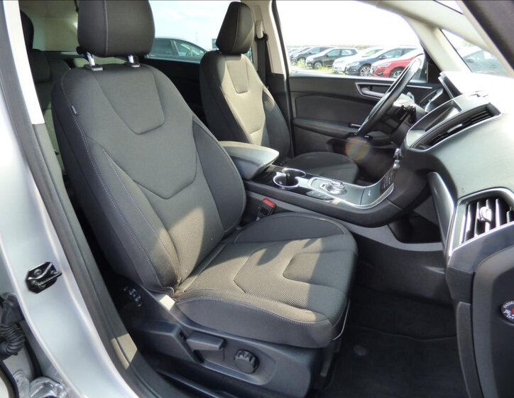 Ford S-MAX MPV 2,0 l 110 kw