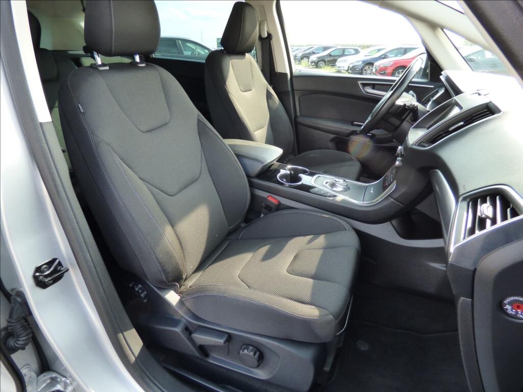 Ford S-MAX MPV 2,0 l 110 kw