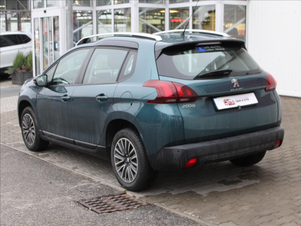 Peugeot 2008 Hatchback 1,2 l 61 kw