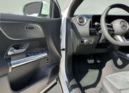 Mercedes-Benz EQA 13