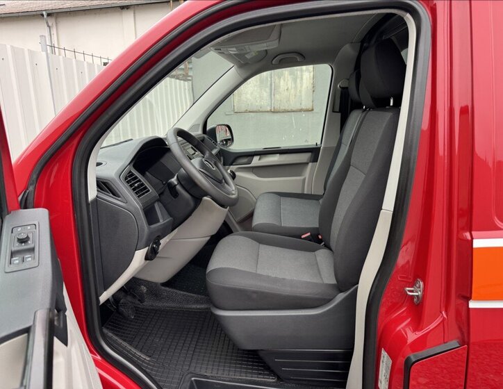 Volkswagen Transporter Skříň 2,0 l 110 kw