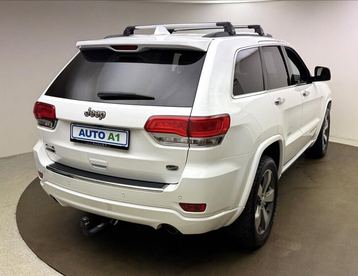 Jeep Grand Cherokee 4