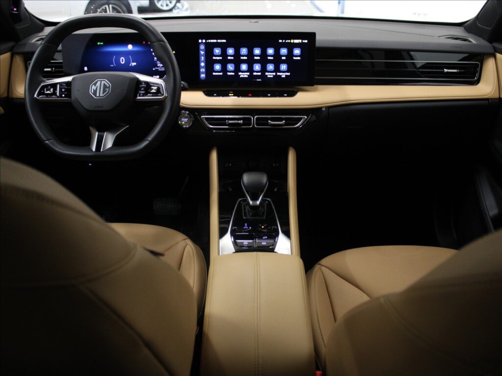 MG HS SUV 1,5 l 125 kw