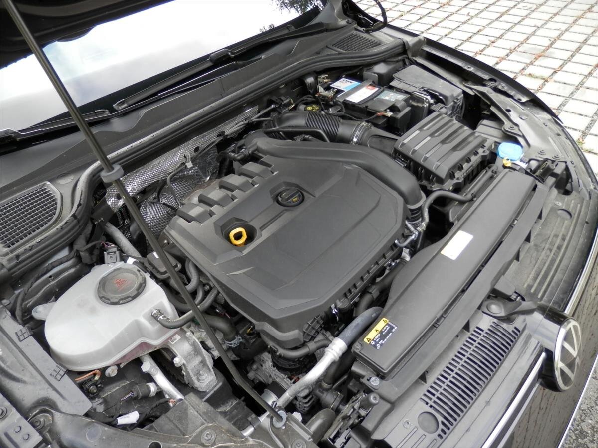 Volkswagen Golf Hatchback 1,5 l 110 kw