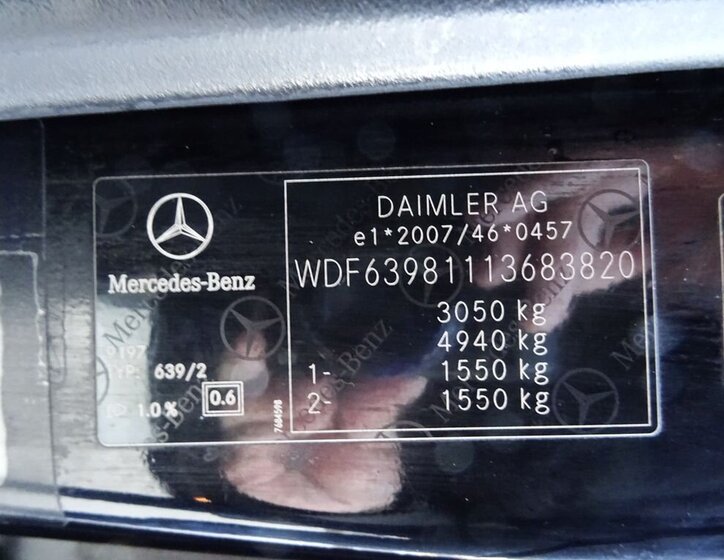 Mercedes-Benz Viano 32