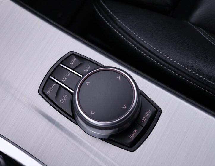 BMW X3 SUV / Terénní 3,0 l 190 kw