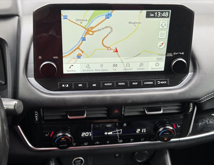 Nissan Qashqai SUV / Terénní 1,3 l 116 kw