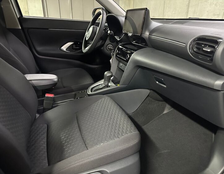 Toyota Yaris Cross SUV 1,5 l 68 kw