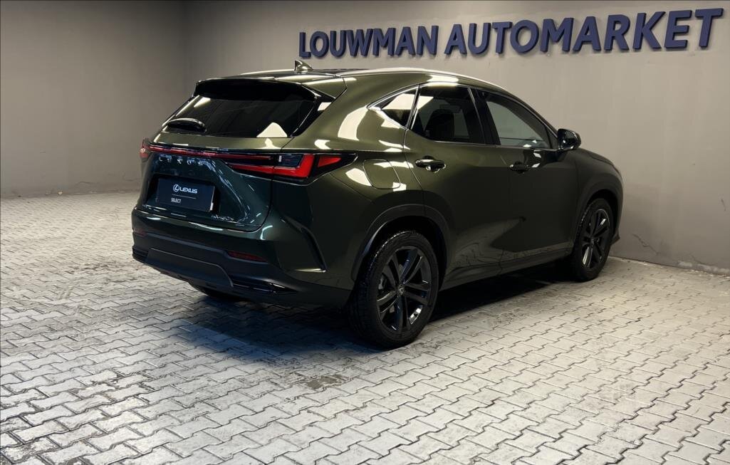 Lexus NX 450h plus SUV / Terénní 2,5 l 227 kw