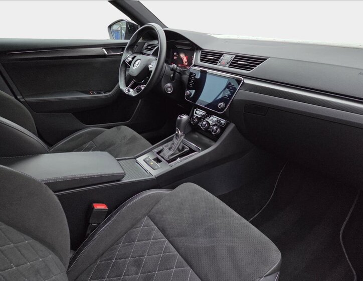 Škoda Superb Kombi 2,0 l 110 kw