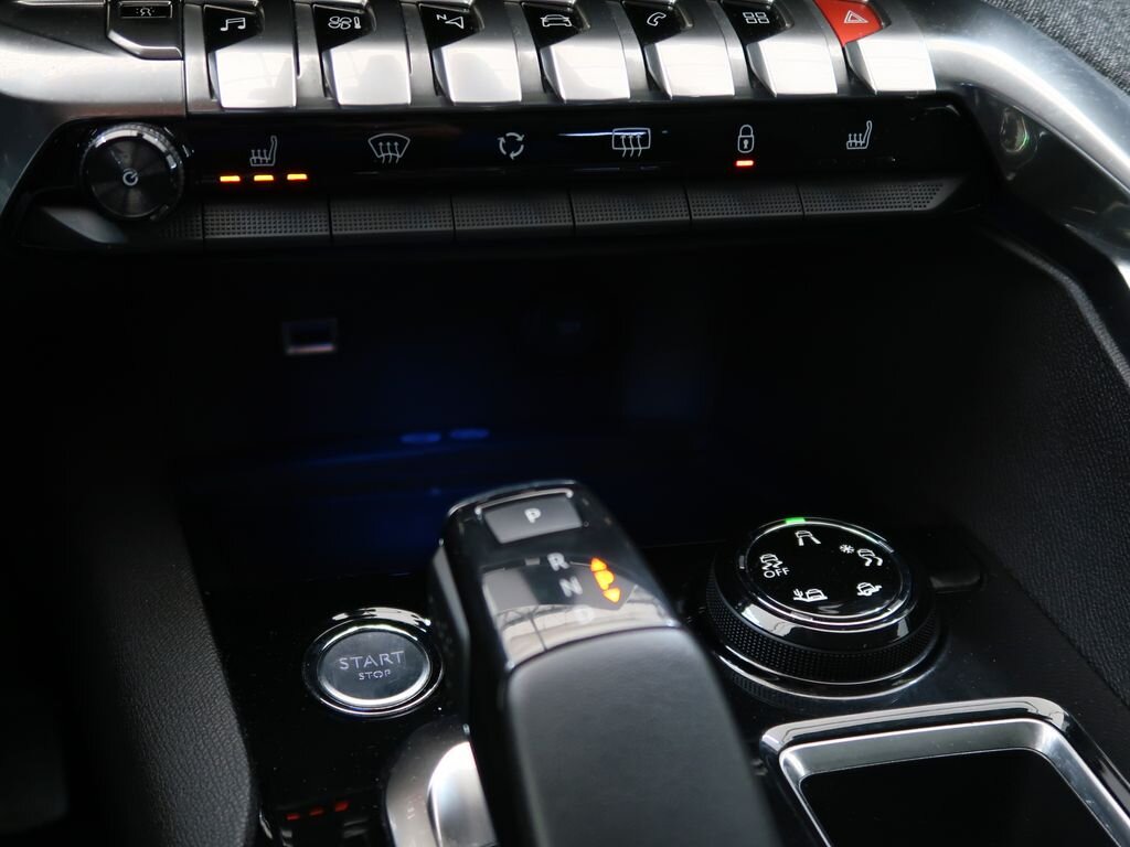 Peugeot 5008 SUV / Terénní 1,2 l 96 kw