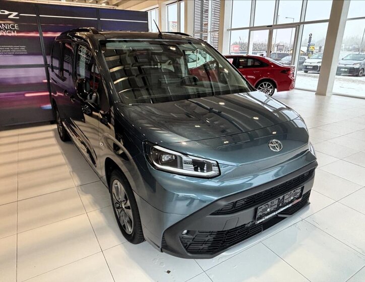 Toyota ProAce City Verso MPV 1,5 l 96 kw