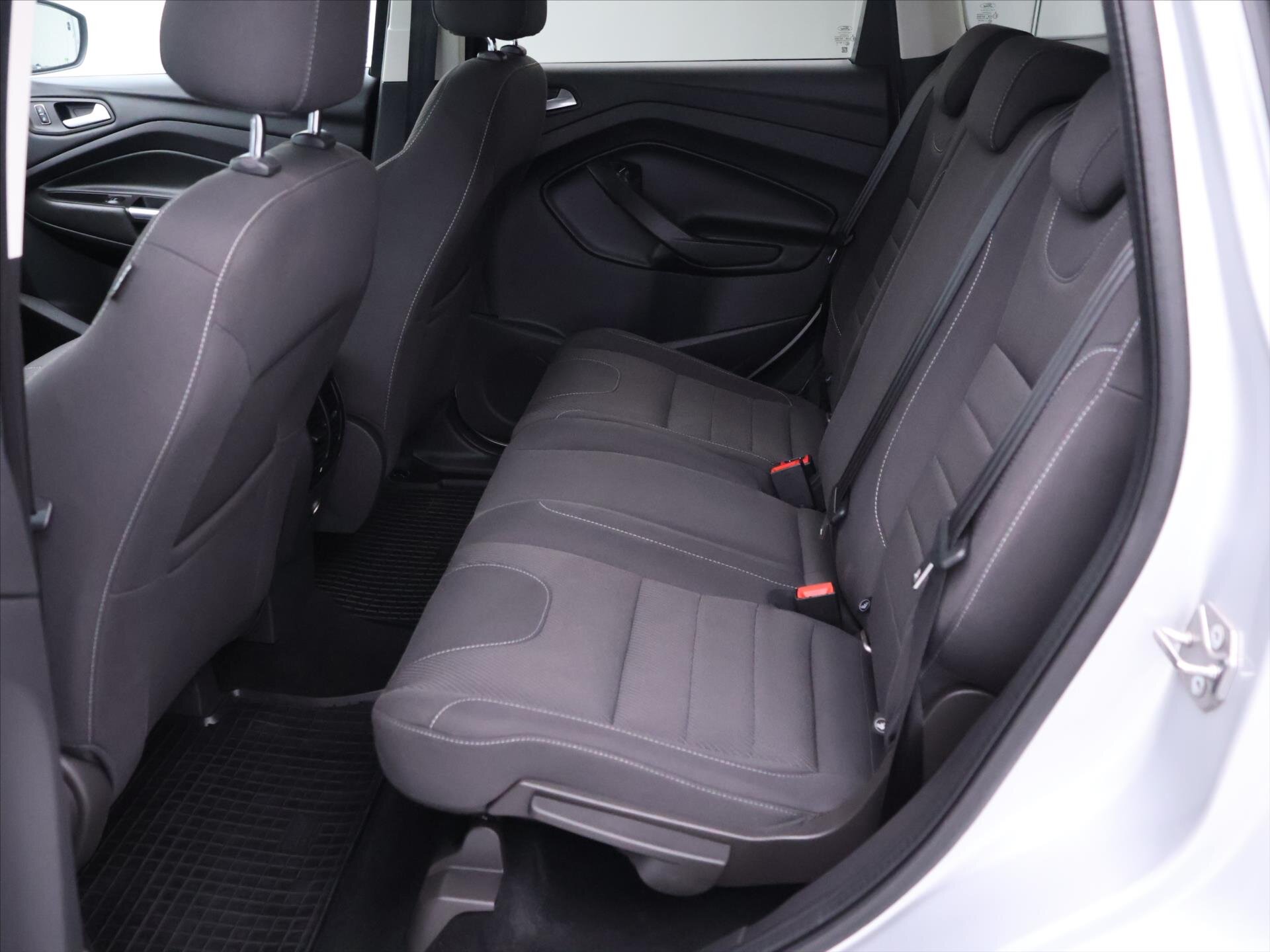 Ford Kuga SUV / Terénní 1,5 l 110 kw