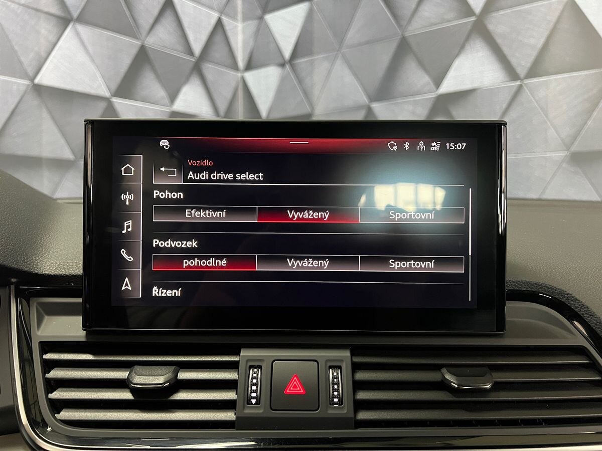 Audi SQ5 SUV / Terénní 3,0 l 251 kw