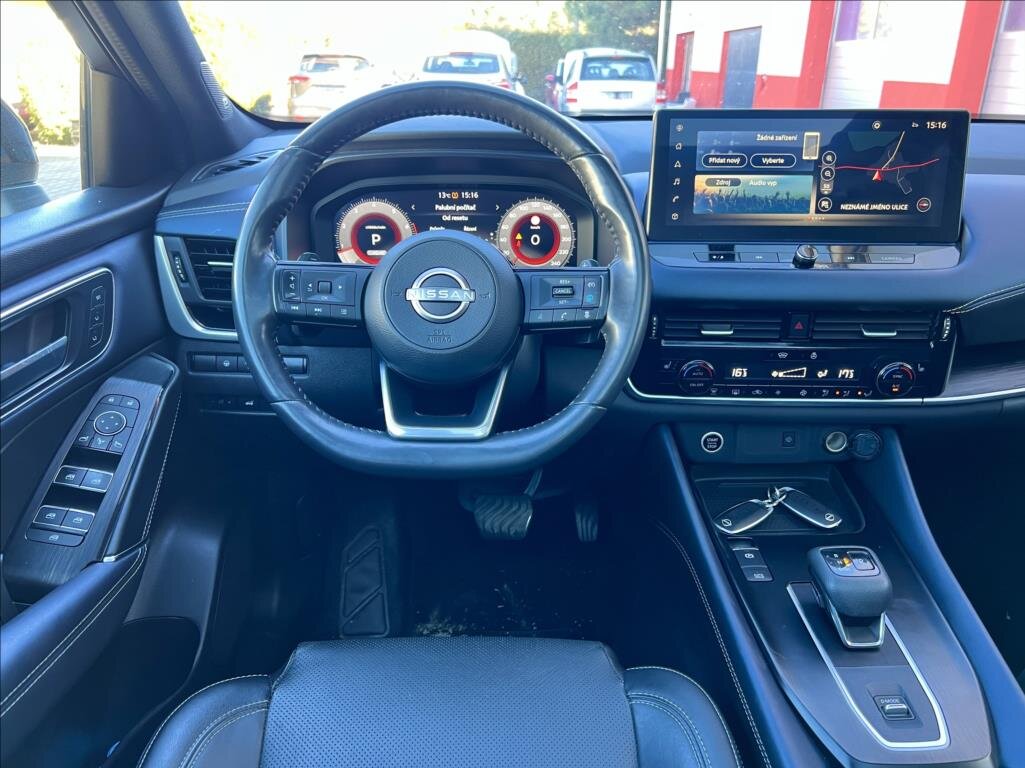 Nissan Qashqai SUV / Terénní 1,3 l 116 kw