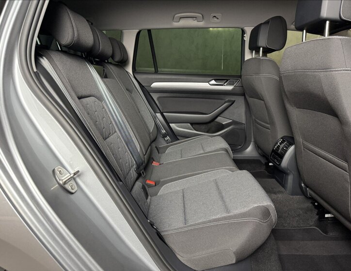 Volkswagen Passat 13