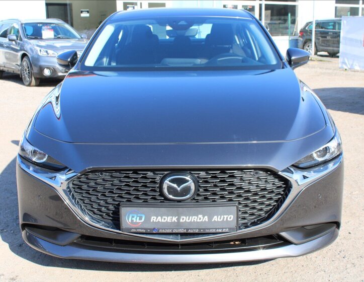 Mazda 3 Sedan / Limuzína 2,0 l 110 kw