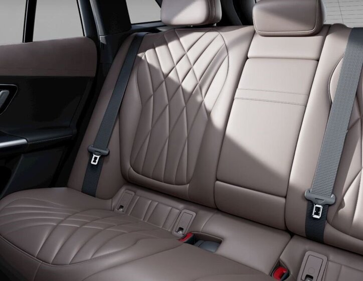 Mercedes-Benz Ostatní SUV 0,0 330 kw