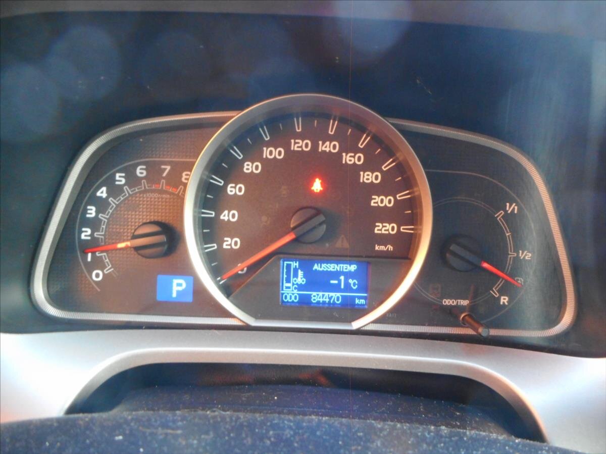 Toyota RAV4 SUV 2,0 l 111 kw