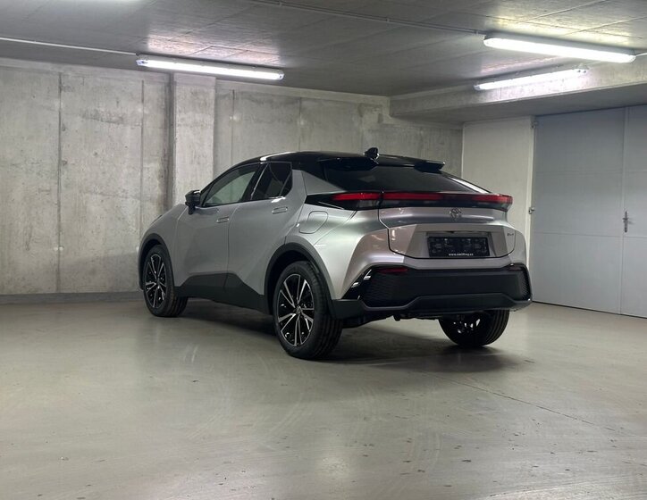 Toyota C-HR Hatchback 1,8 l 90 kw